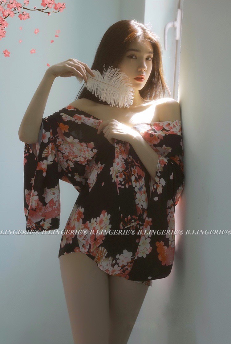 cosplay-vay-ngu-kimono-blingerie