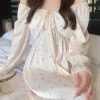 Váy Ngủ Dài Nữ Tính Quý Phái