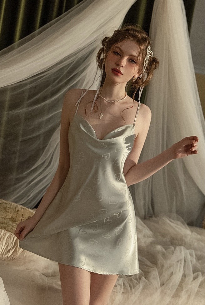 Đầm Ngủ Trơn Thanh Lịch