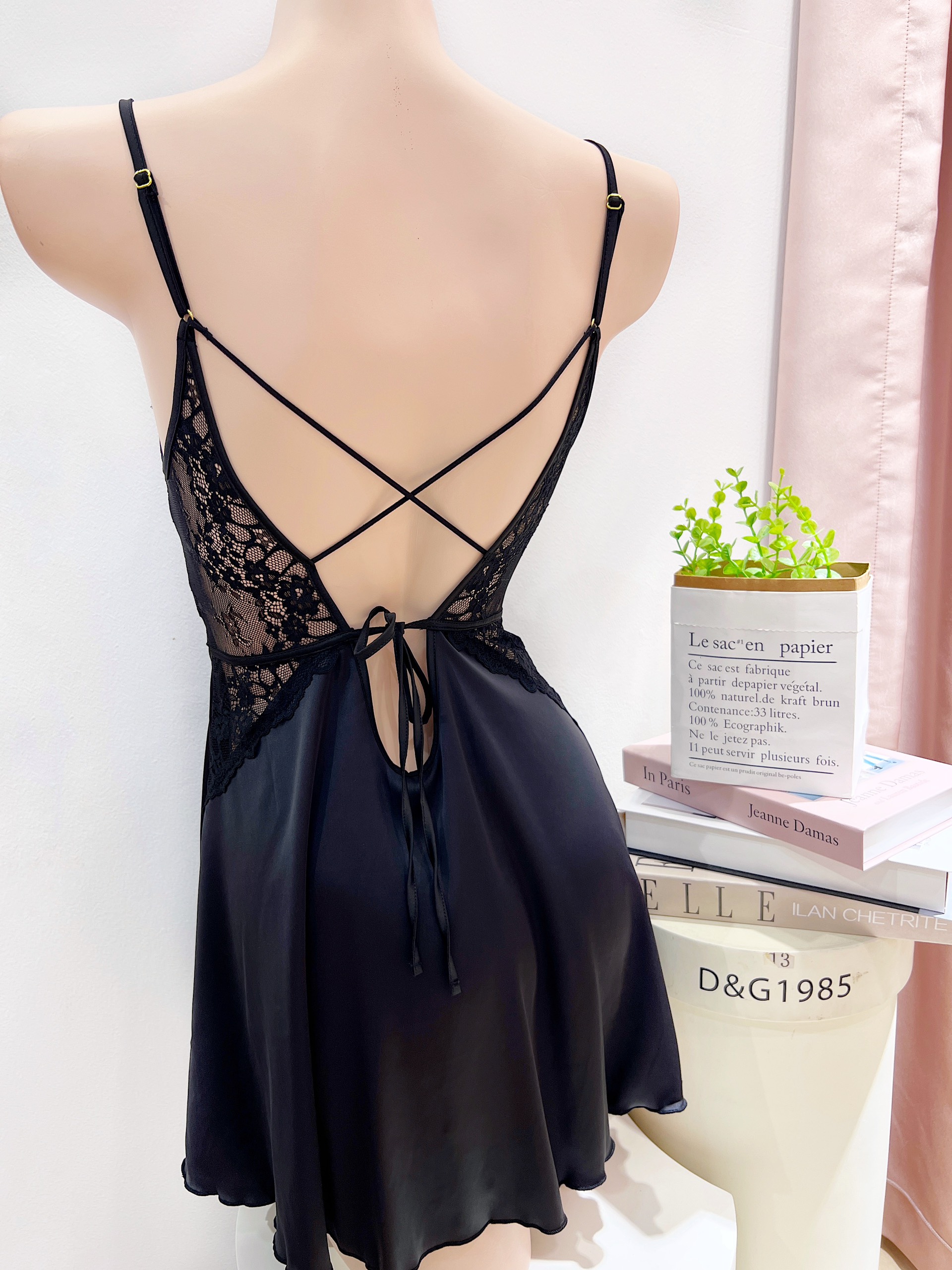 Váy Ngủ Trơn Đan Dây