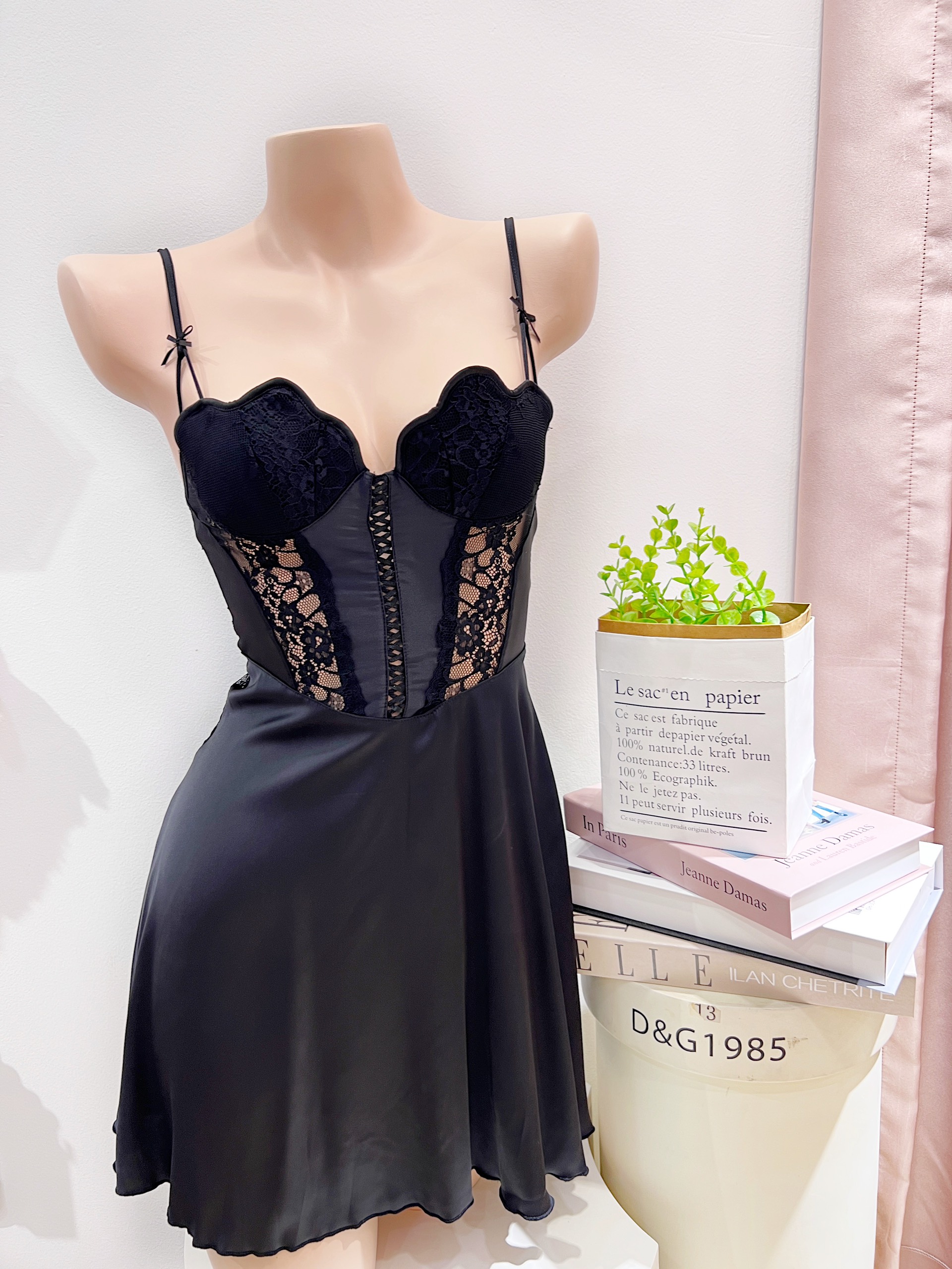 Váy Ngủ Trơn Đan Dây