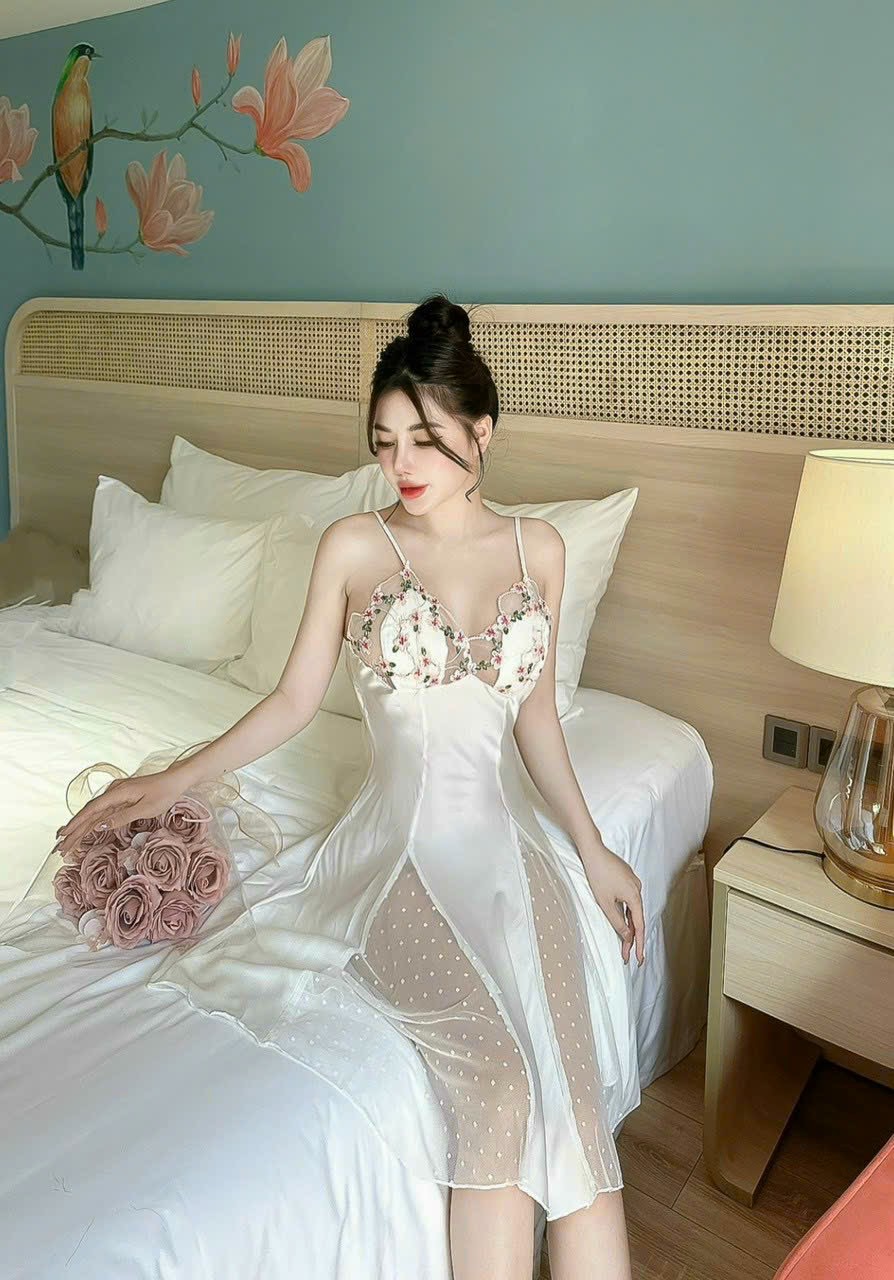 Váy Ngủ Hoa Hai Dây