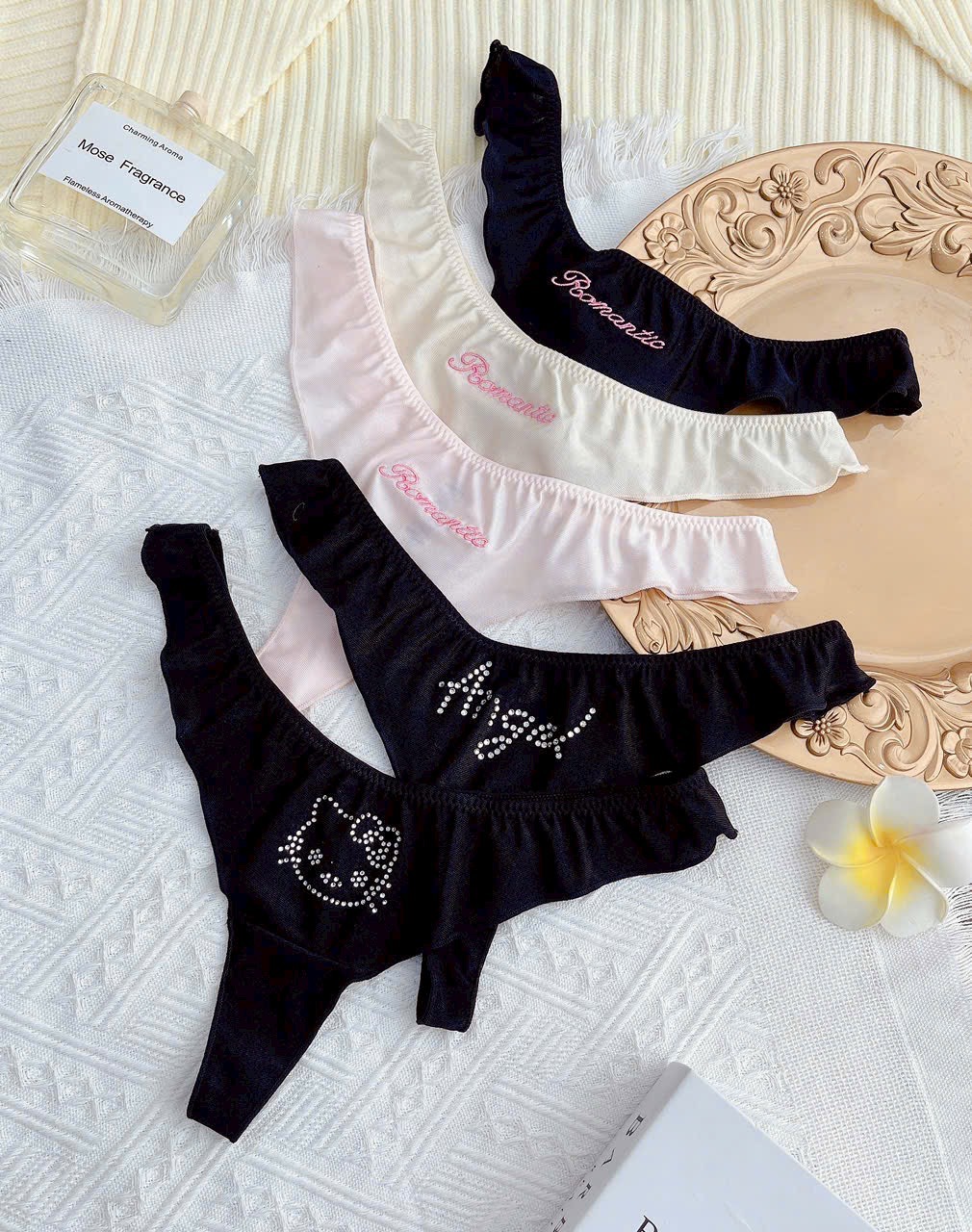 Quần Lót Nữ Trẻ Trung