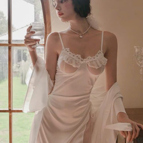 Váy Ngủ Trơn Phối Ren Quý Phái