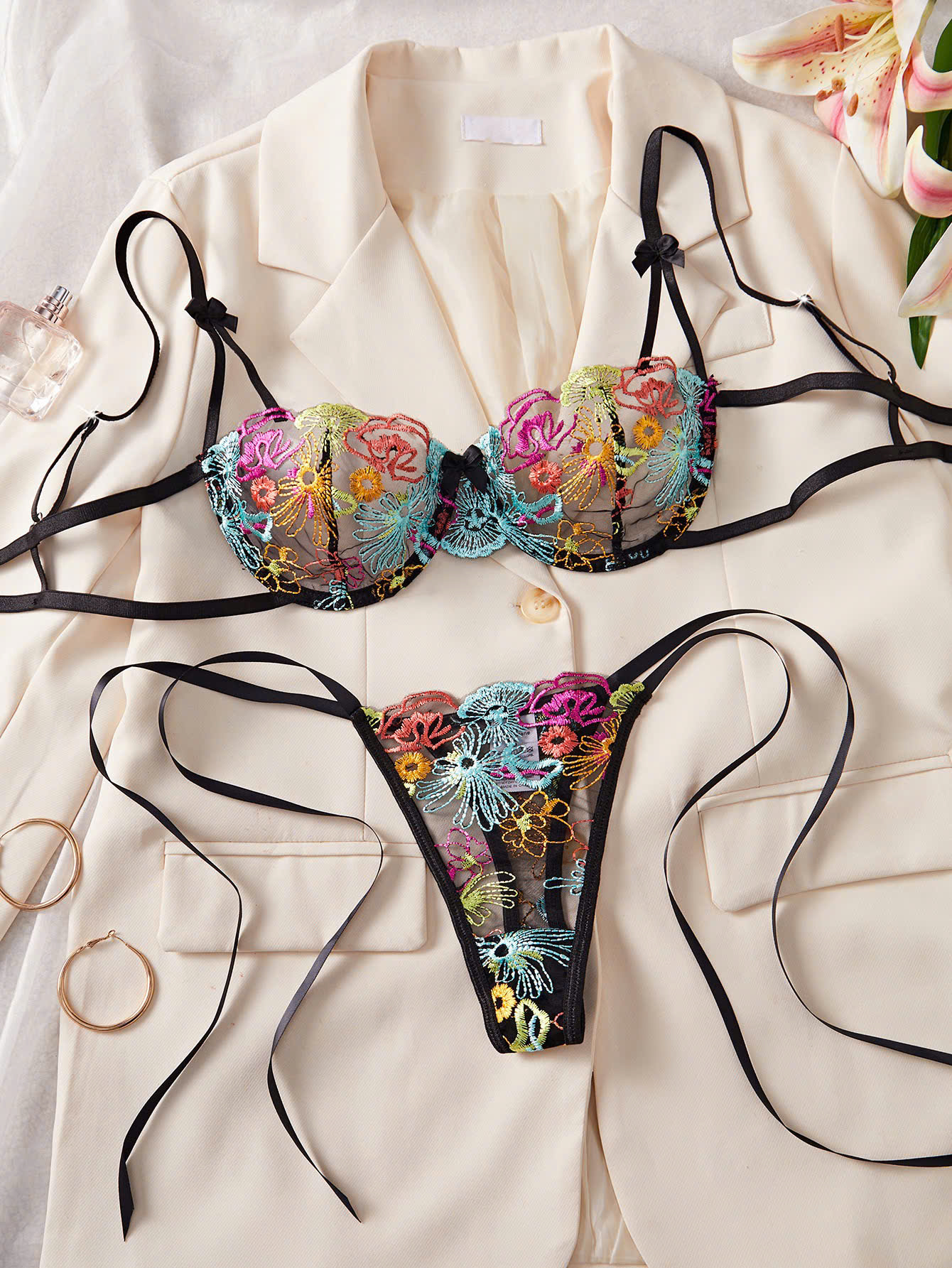 Bộ Bra Nữ Hoa Văn Cầu Vồng