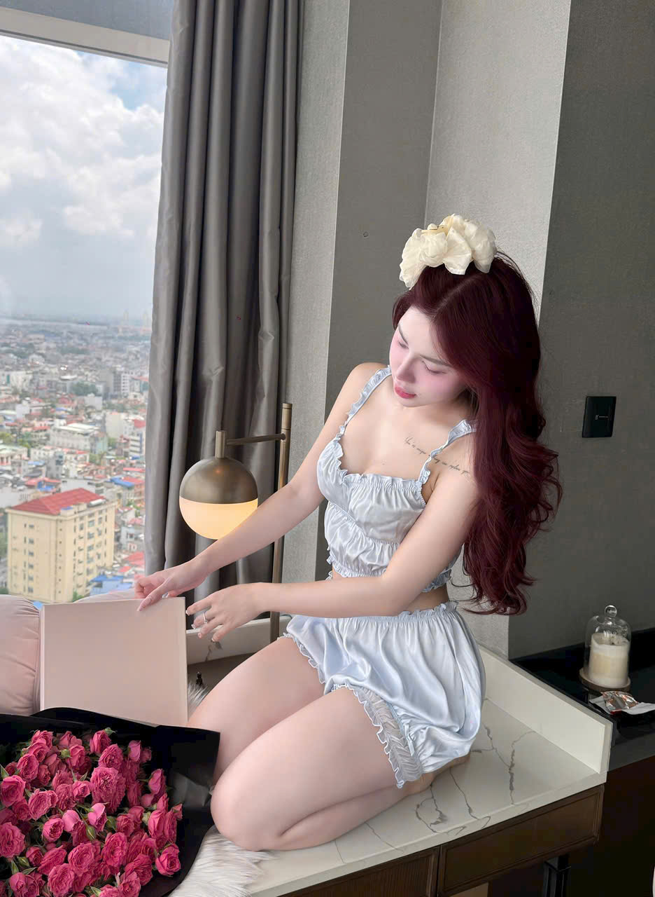 Bộ Đồ Ngủ Lụa Trơn Thoải Mái