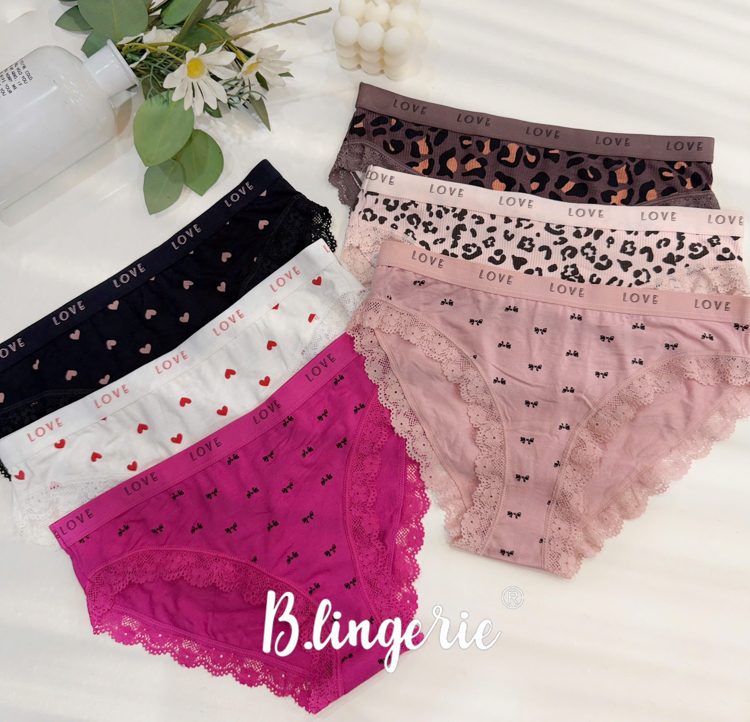 Quần Lót Nữ Họa Tiết Xinh Xắn