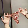 Quần Lót Ren Trái Tim Quyến Rũ