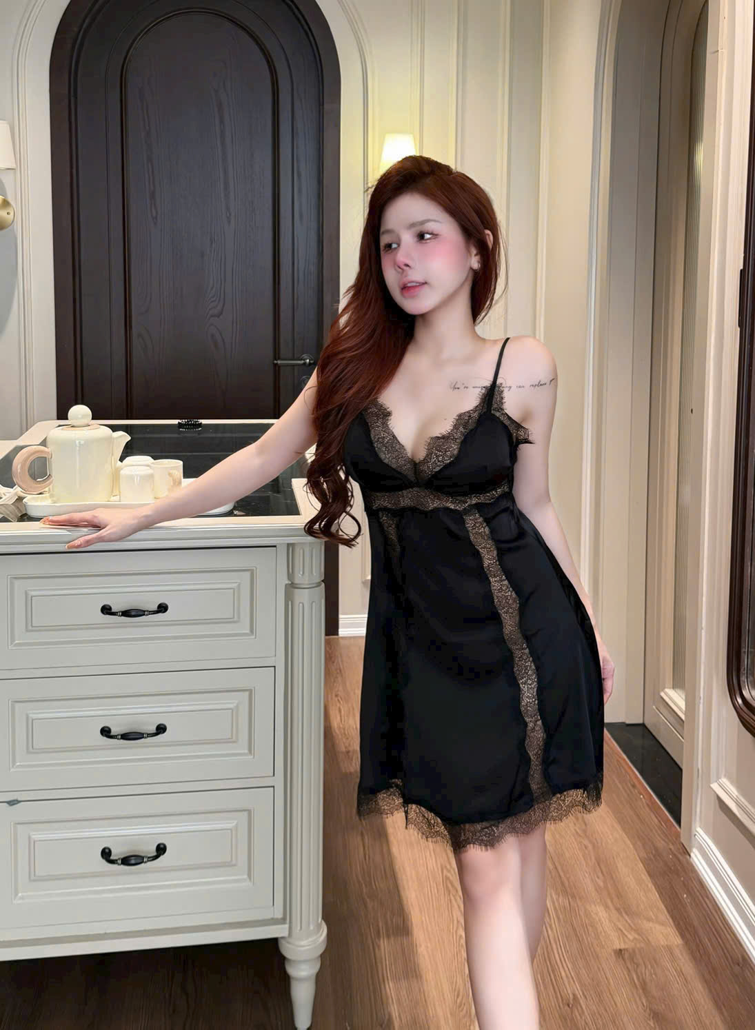 Váy Ngủ Hai Dây Lụa Phối Ren