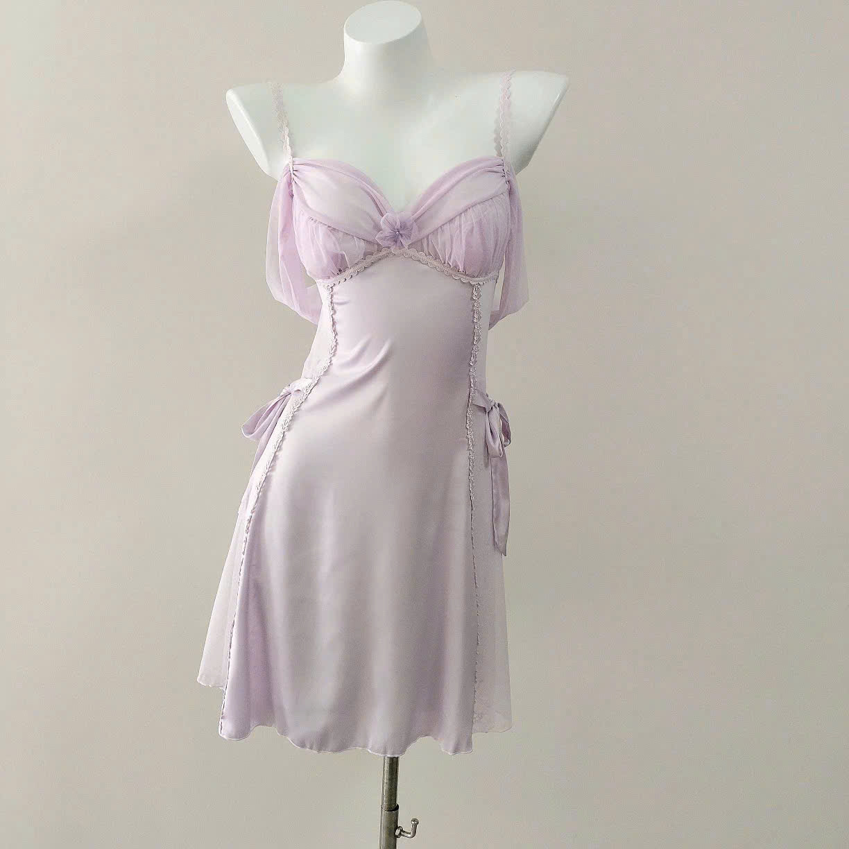 Váy Ngủ Lụa Thanh Lịch