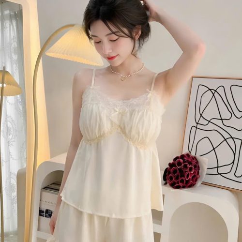 Bộ Đồ Ngủ Hai Dây Xinh Xắn