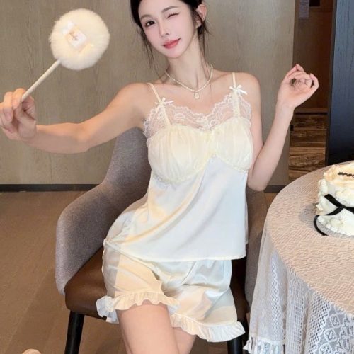 Bộ Đồ Ngủ Hai Dây Xinh Xắn