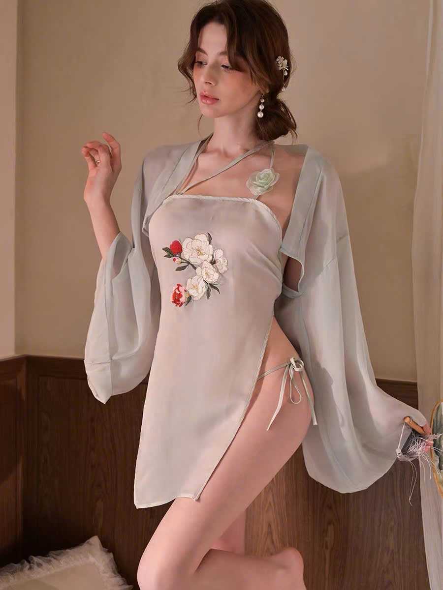 Đồ Ngủ Cosplay Yếm Hoa Gợi Cảm