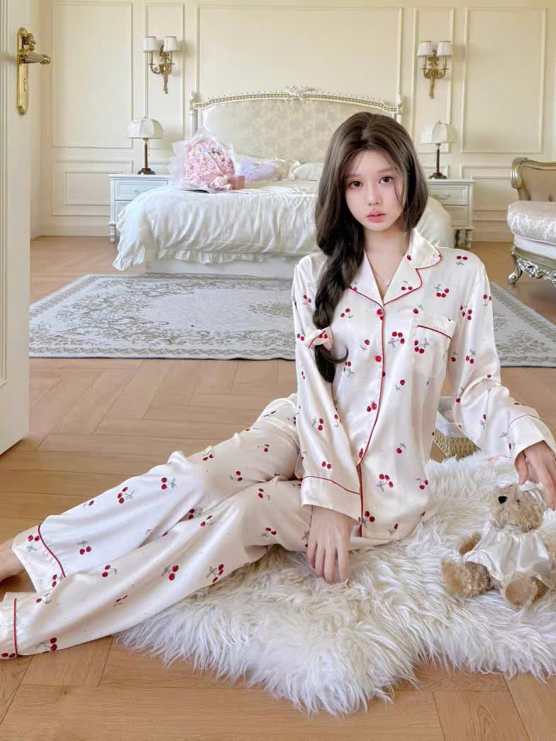 Bộ Pyjama Cherry Nữ Tính