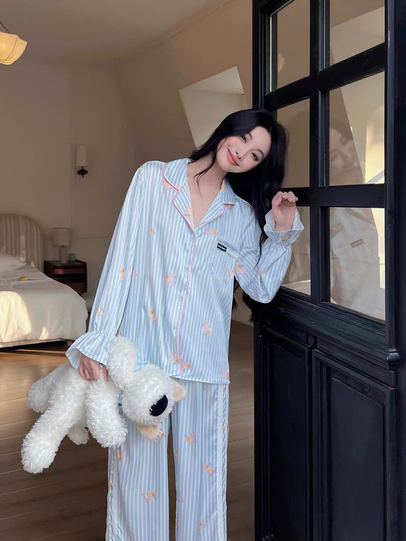 Bộ Pyjama Gấu Đáng Yêu