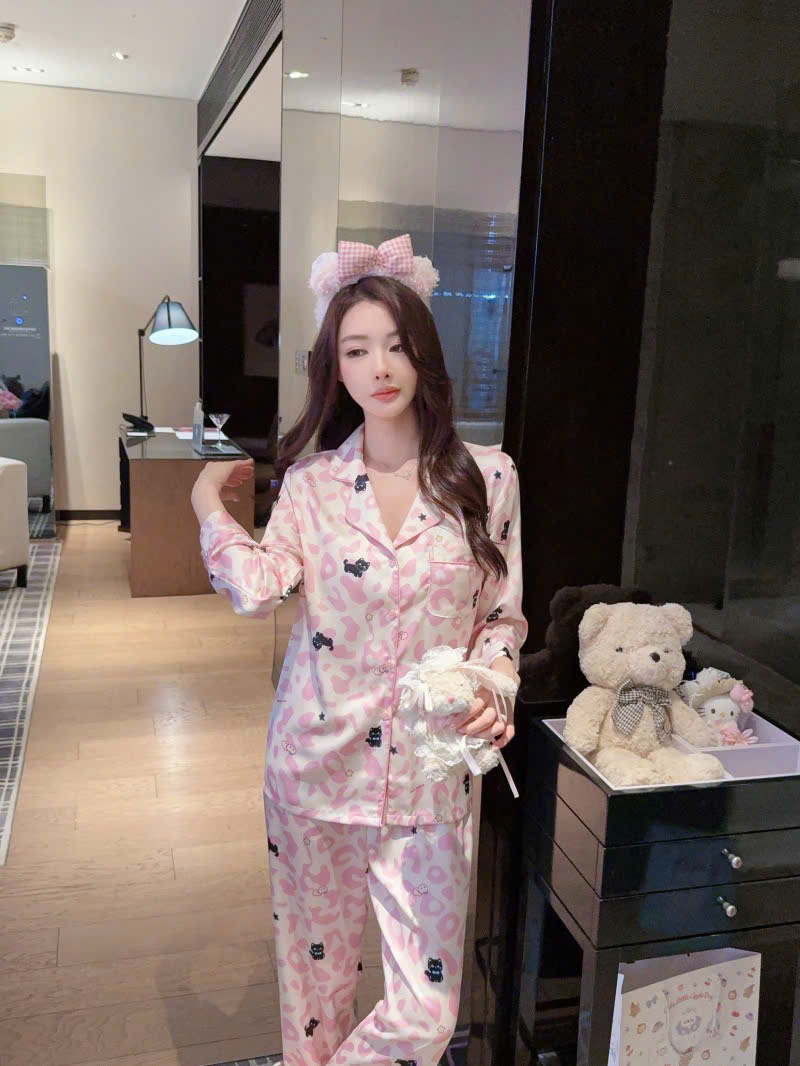 Bộ Pyjama Mèo Xinh Xắn