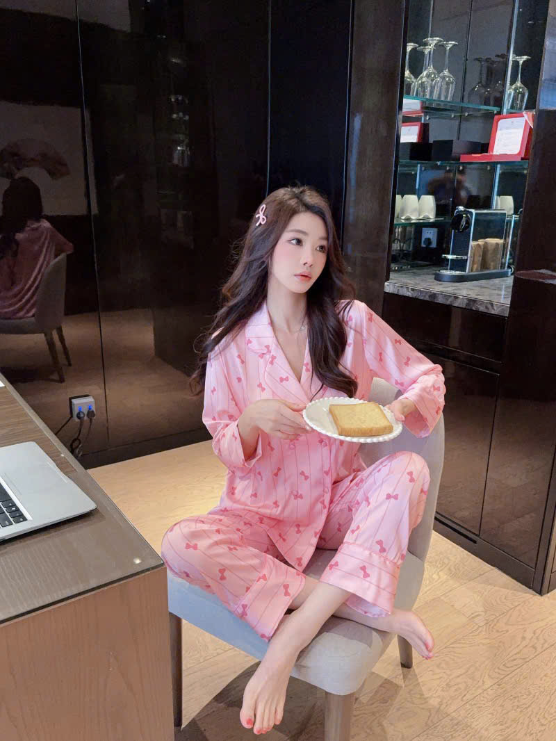 Bộ Pyjama Nơ Sọc Hồng