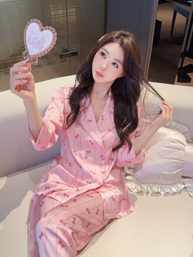 Bộ Pyjama Nơ Sọc Hồng