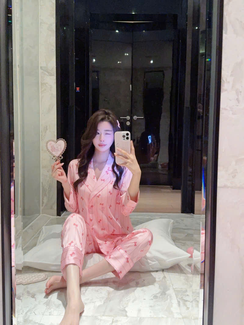 Bộ Pyjama Nơ Sọc Hồng