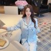 Bộ Pyjama Sọc Họa Tiết Cá Heo