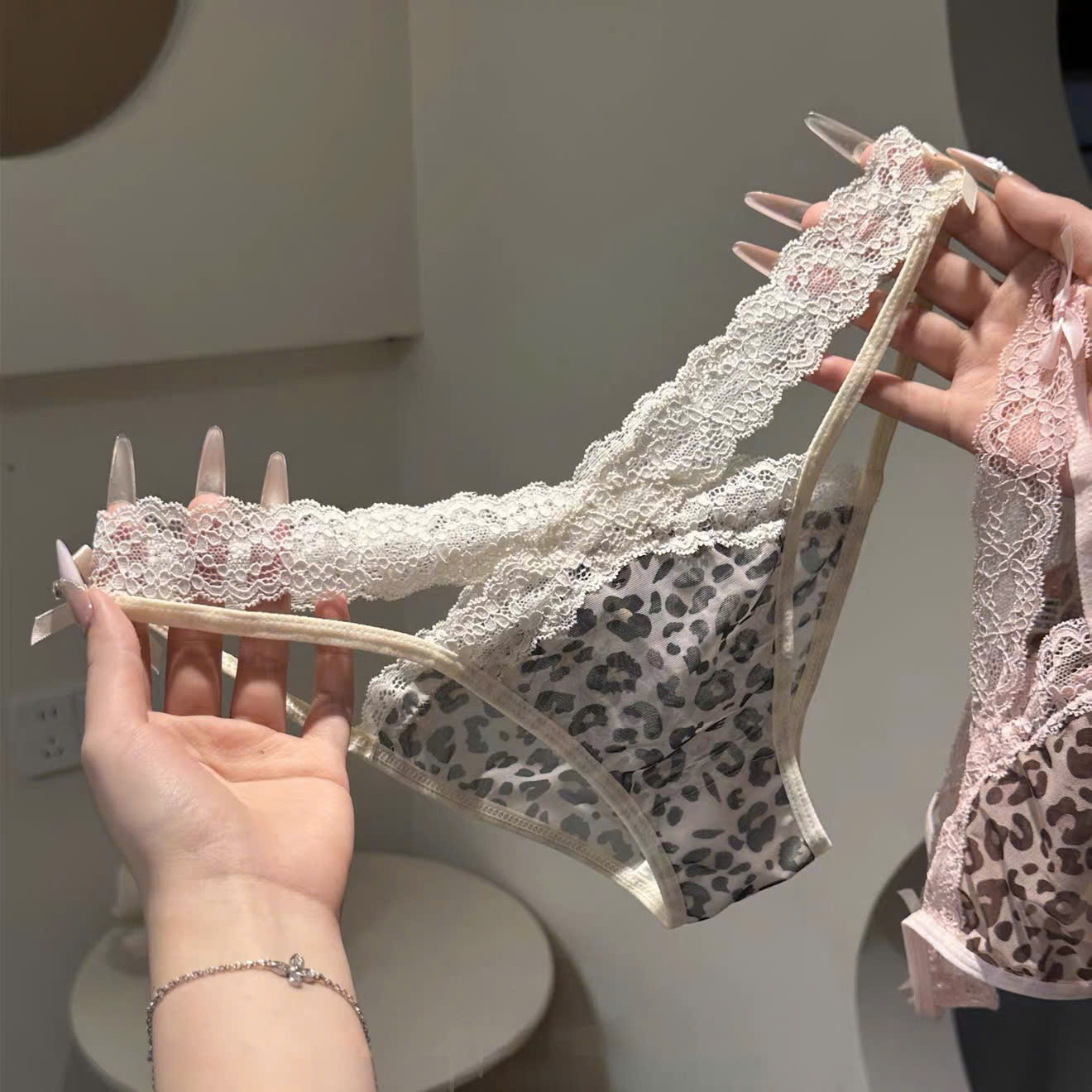 Quần Lót Beo Xinh Xắn