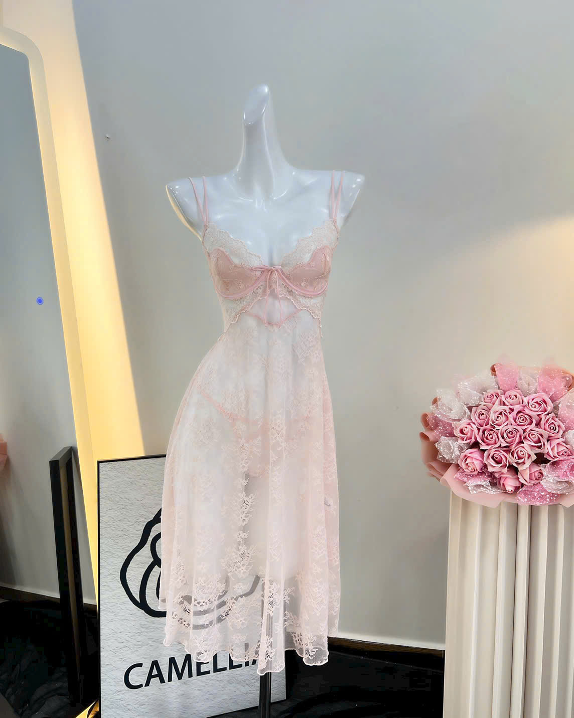 Đầm Ngủ Ren Hoa Quyến Rũ